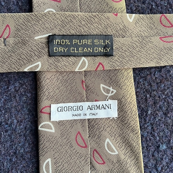 Giorgio Armani Neck Tie - Picture 5 of 5